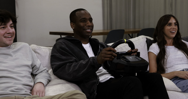 TB Racer Wireless Wheel Lifestyle3