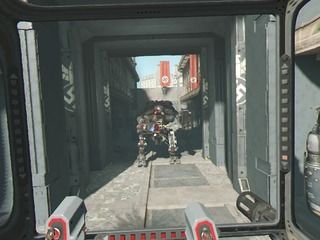 Des couloirs et des robots nazis