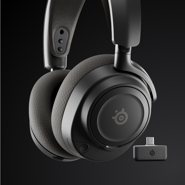 SocialMediaShots arctis nova 7 wl gen 2 black instagram 4000x4000 02