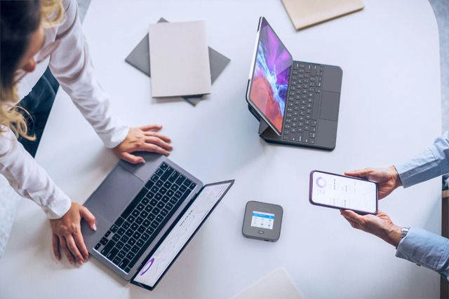 NETGEARM7Pro MR7450 Business HR