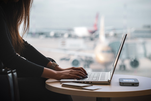 NETGEARM7Pro MR7450 airport HR