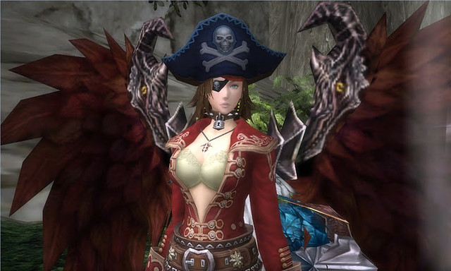 Personnage portant un costume et des ailes décoratives