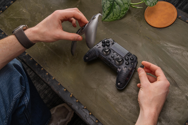 SCUF26 OMEGA Smoke Mar 0415