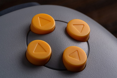 Closeups 8BitDo64BluetoothControllerGreySceneImage 10