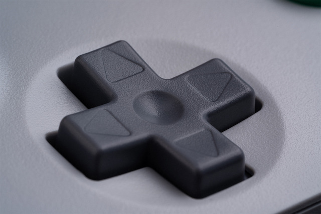 Closeups 8BitDo64BluetoothControllerGreySceneImage 11