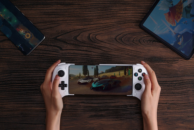 JPEG UltimateMobileGamingController scene 2560 20