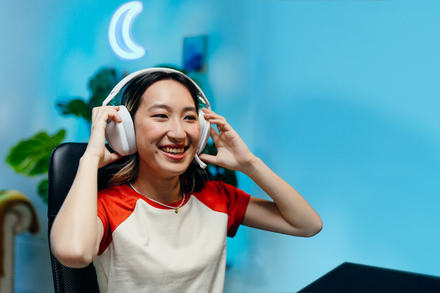 High Resolution PNG G321LightspeedLIFEWhiteAdjustingEarcups