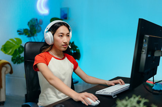 High Resolution PNG G321LightspeedLIFEWhiteFocus2