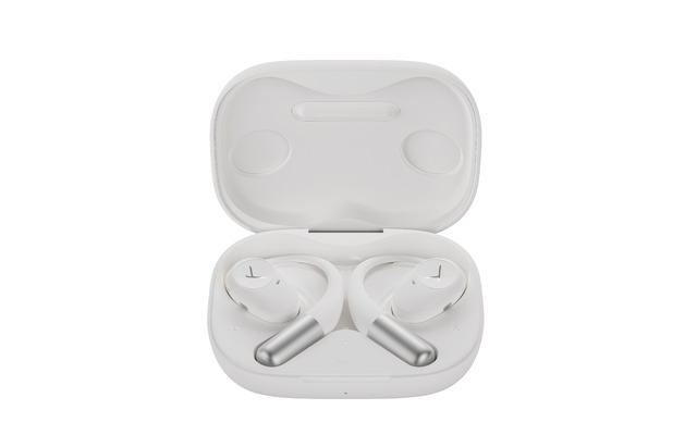 AMIRON200 PIC AMIRON200 25 07 Case frontal offen buds innenliegend White WHITE