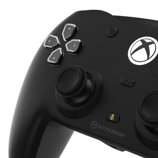 TheCompetitorBlack M01638 BK XBX CompetitorWiredController Black SOBCloseUp