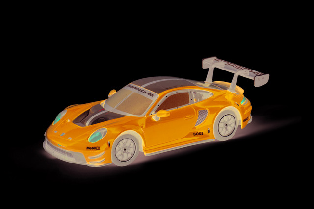 CarreraHybrid PressKit FR CarreraHybrid Cars Porsche bluethunder 50051005 Porsche Blue Thunder 50051005 HIGH