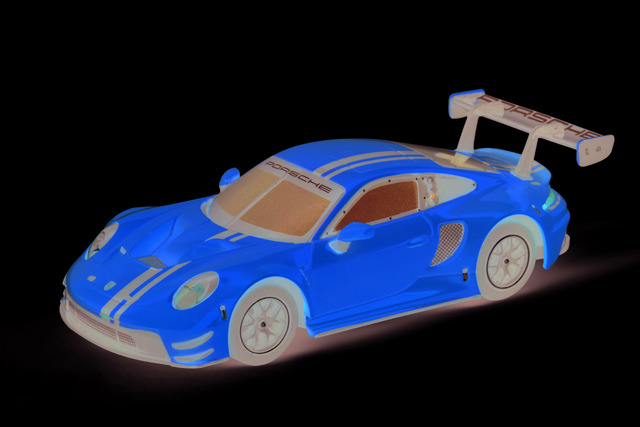 CarreraHybrid PressKit FR CarreraHybrid Cars Porsche speedyellow 50051001 Porsche Speed yellow 50051001 HIGH