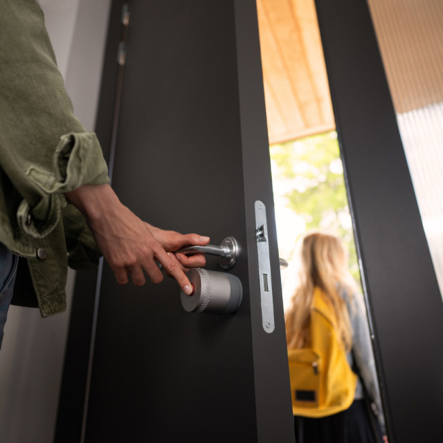 Linus L2 Jess 860x860