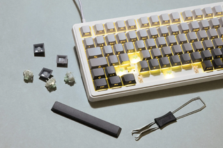 CLAVIER KEYZELITE3HEGRW FR 004 1536x1024